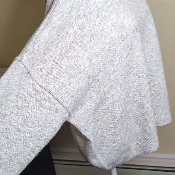 Vince Camuto XL Light Gray Silver Long Dolman Sleeve Turtle Neck Sweater, NEW - Picture 5 of 12